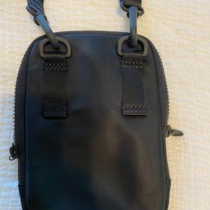 Lululemon Easy access crossbody / belt bag